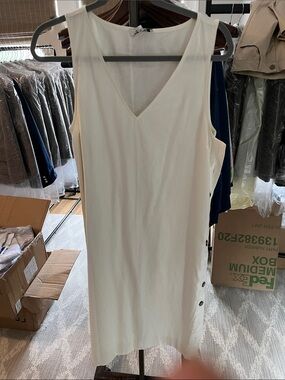 Madewell Cream Sleeveless V-Neck Shift Dress with Side Buttons